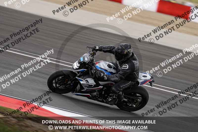 cadwell no limits trackday;cadwell park;cadwell park photographs;cadwell trackday photographs;enduro digital images;event digital images;eventdigitalimages;navarra;no limits trackdays;peter wileman photography;racing digital images;trackday digital images;trackday photos
